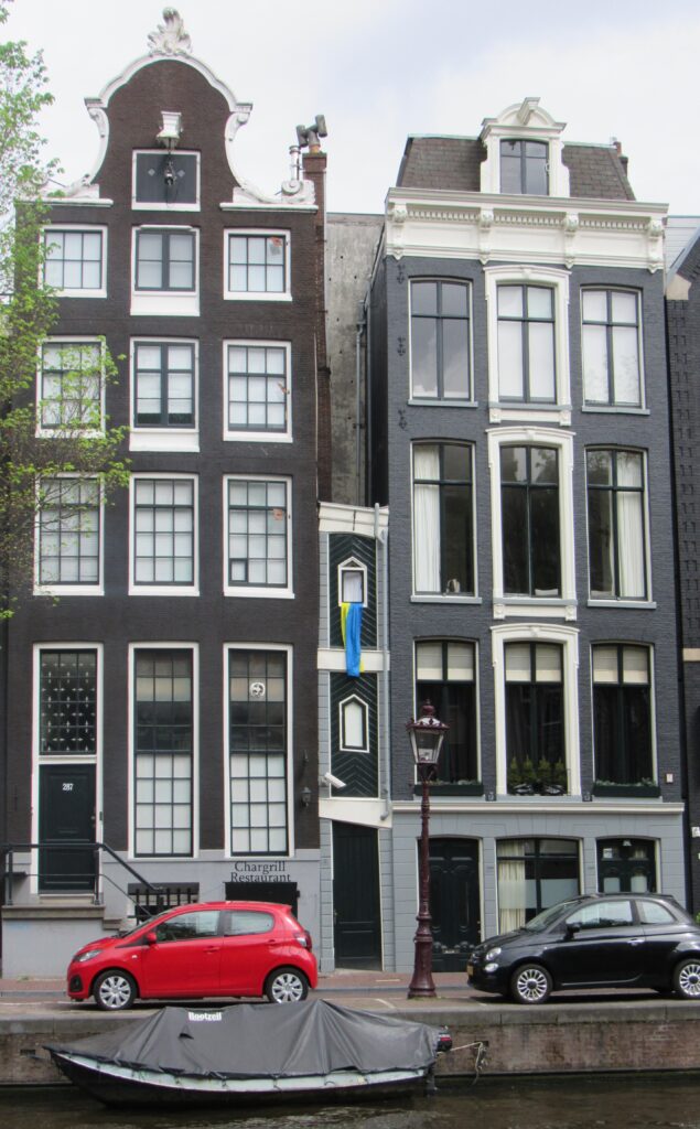 very narrow house in Amsterdam 